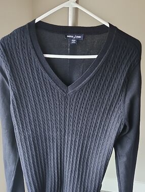 Nautica Jeans Black Crewneck Sweater with Subtle Rib Trim